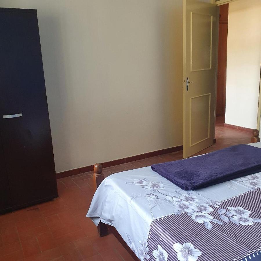 Superbe Appartement Avec Piscine, Proche Centre Ville, Restaurant, Mer Saly エクステリア 写真